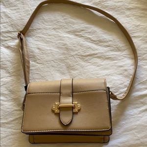 Crossed body bag